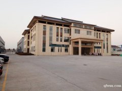 白蒲鎮(zhèn)全新鋼結(jié)構(gòu)廠房，層高15米，10噸行車各種大車可進(jìn)